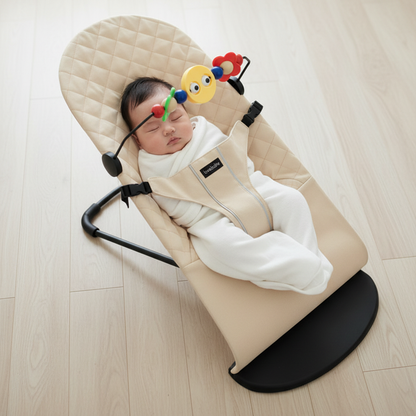 Balancelle bébé offrant un grand confort pour le sommeil de nouveau-né