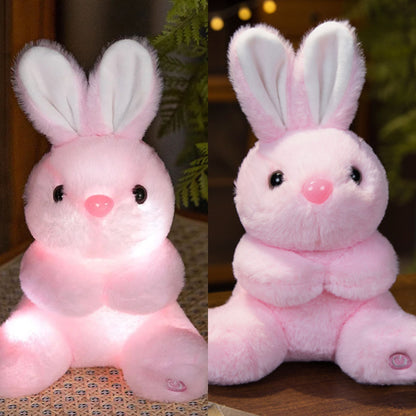 peluche veilleuse LUNIDOU™ couleur rose avant et après lumière doudou bébé