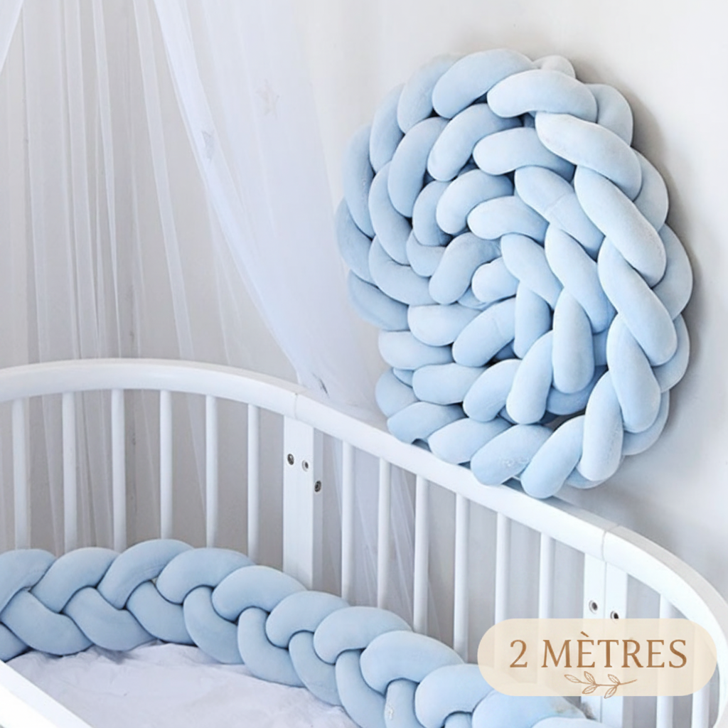 Réducteur de lit tressé AZURIN™ – 2 mètres, tresse bleu ice style boho, protection barreaux bébé, lit ovale